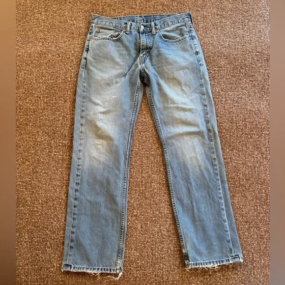 Levi's Women's Light Blue Cropped Jeans - Picture 3 of 10